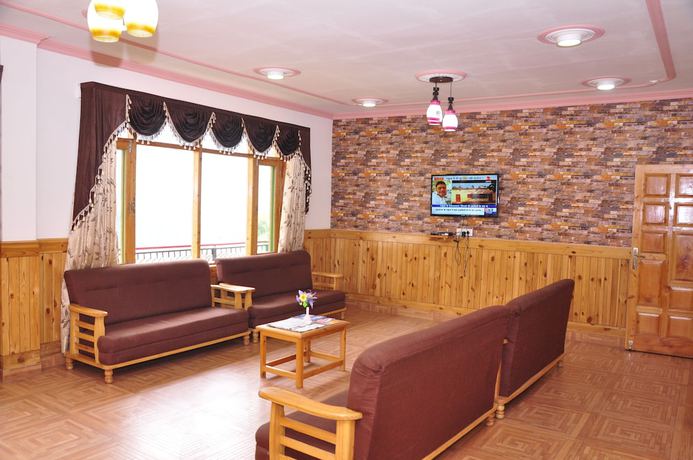 Imagen de los interiores del Hotel Kings Land. Foto 17