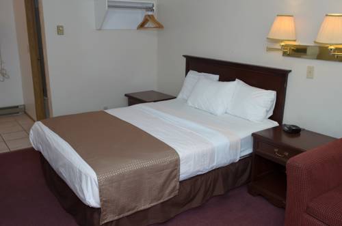 Imagen de la habitación del Hotel Kings Motor Inn, Kamloops. Foto 9