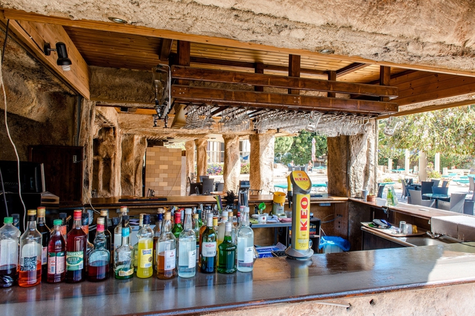 Imagen del bar/restaurante del Hotel Kings, Paphos. Foto 2