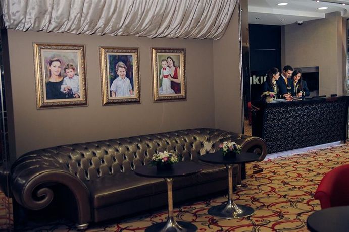 Imagen de los interiores del Hotel King's Park. Foto 8