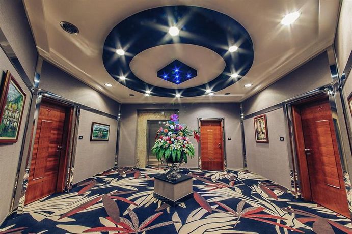 Imagen de los interiores del Hotel King's Park. Foto 13