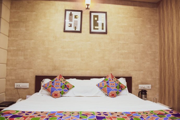 Imagen de la habitación del Hotel Kings Park, Indore. Foto 13