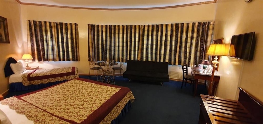 Imagen de la habitación del Hotel Kings Square. Foto 16