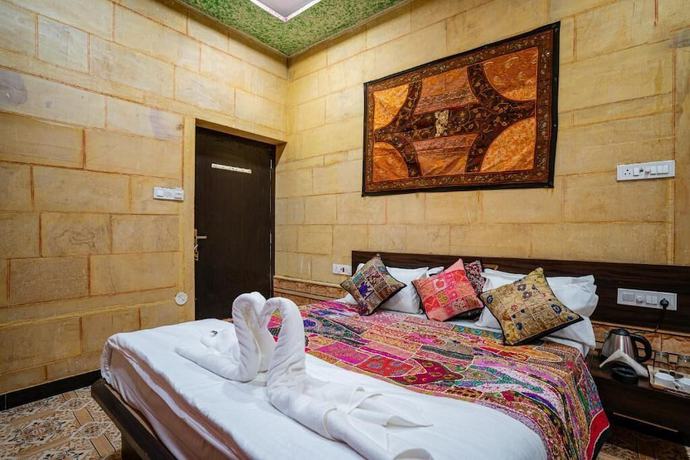 Imagen de la habitación del Hotel Kings Villa Jaisalmer. Foto 14