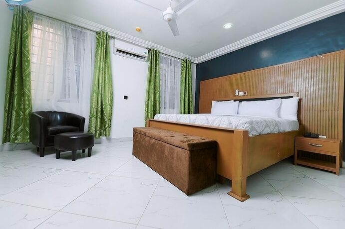 Imagen general del Hotel Kings Villagio. Foto 12