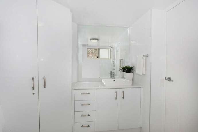 Imagen general del Hotel Kings Way Apartments. Foto 13