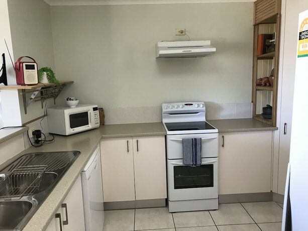 Imagen de la habitación del Hotel Kings Way Apartments. Foto 26