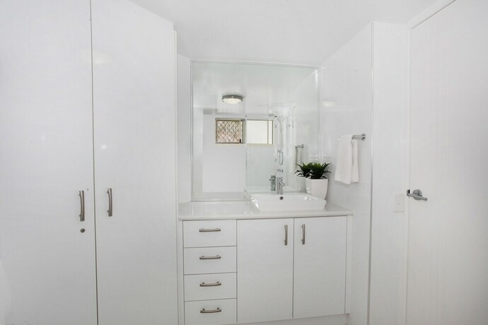 Imagen de la habitación del Hotel Kings Way Apartments. Foto 27