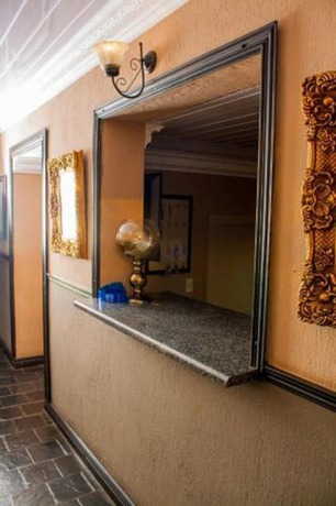 Imagen de los interiores del Hotel Kings and Gallery. Foto 17