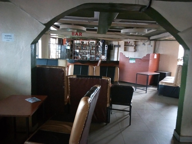 Imagen del bar/restaurante del Hotel Kings and Queens Lounge. Foto 3
