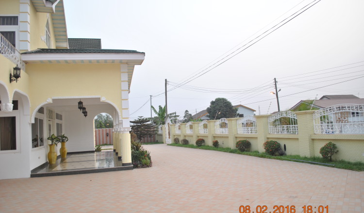 Imagen general del Hotel Kingsbridge Royale. Foto 4