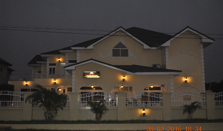 Imagen general del Hotel Kingsbridge Royale. Foto 5