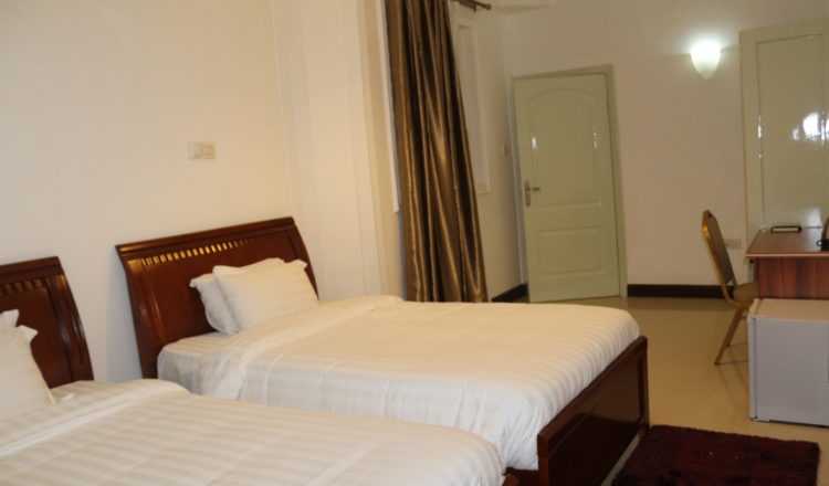 Imagen general del Hotel Kingsbridge Royale. Foto 8