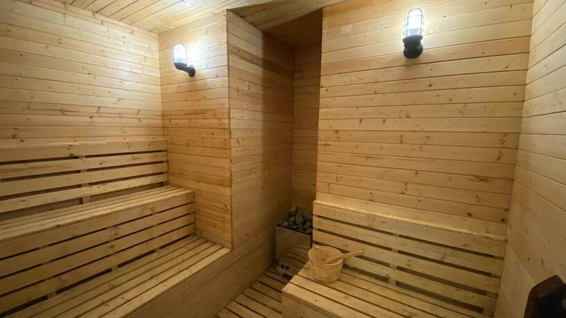 Imagen de la piscina del Hotel Kingsford Hotel Manila. Foto 39