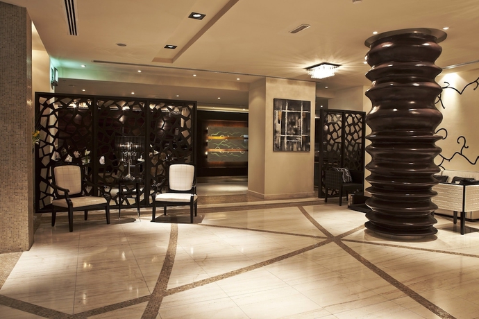 Imagen de los interiores del Hotel Kingsgate Abu Dhabi. Foto 18