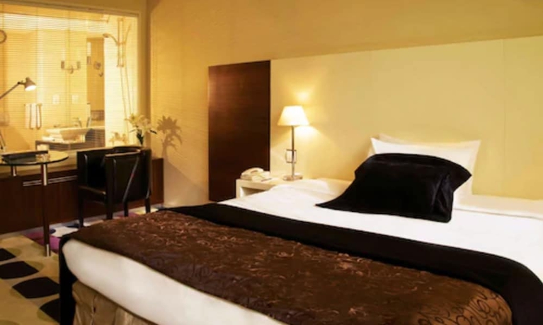 Imagen de la habitación del Hotel Kingsgate Abu Dhabi. Foto 12