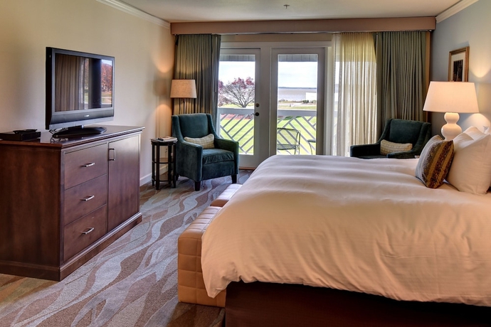 Imagen de la habitación del Hotel Kingsmill Resort. Foto 9
