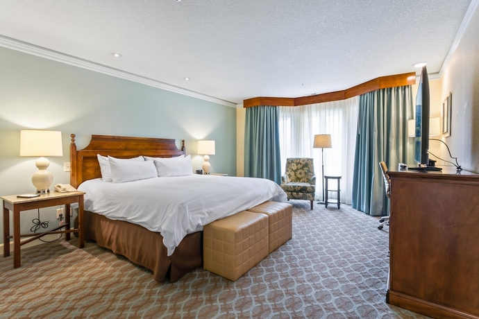Imagen de la habitación del Hotel Kingsmill Resort. Foto 19