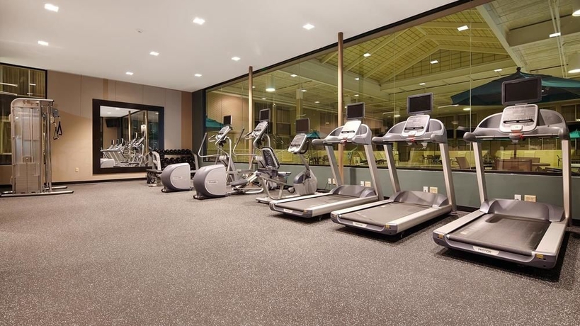 Imagen de los interiores del Hotel Kingston Regency Inn. Foto 8