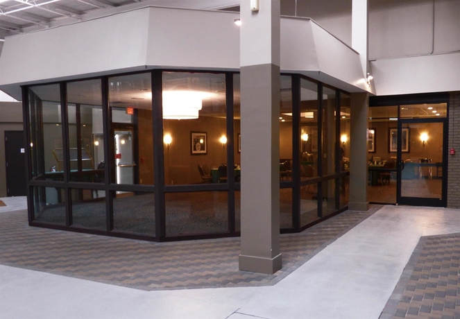 Imagen de los interiores del Hotel Kingston Regency Inn. Foto 11