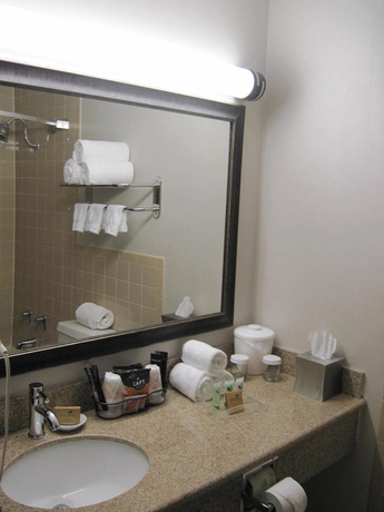Imagen de la habitación del Hotel Kingston Regency Inn. Foto 4