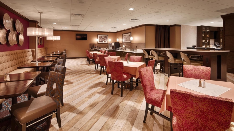 Imagen del bar/restaurante del Hotel Kingston Regency Inn. Foto 2