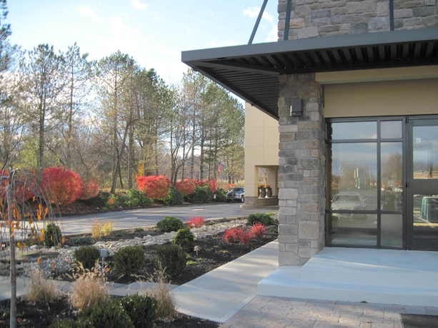 Imagen de los exteriores del Hotel Kingston Regency Inn. Foto 7