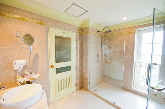 Imagen de la habitación del Hotel Kingston Suites Bangkok. Foto 6