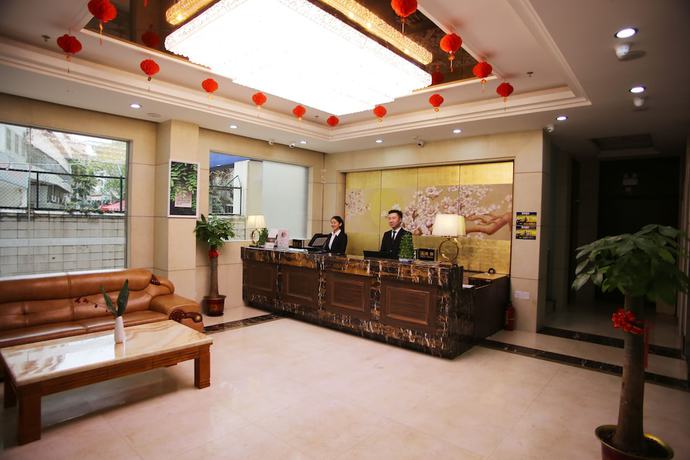 Imagen de los interiores del Hotel Kingstyle Railway Station Branch. Foto 19