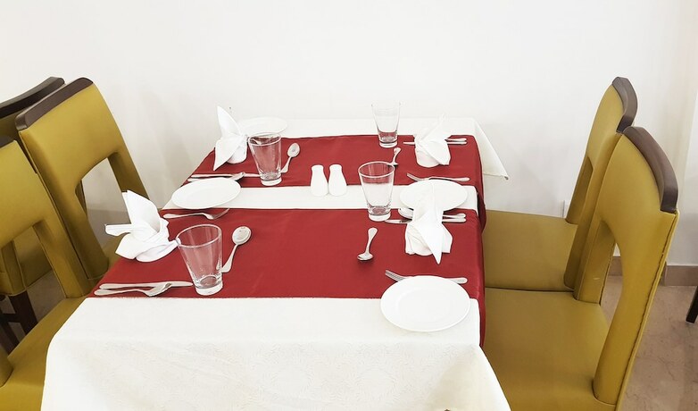 Imagen del bar/restaurante del Hotel Kingsway, Amritsar. Foto 16