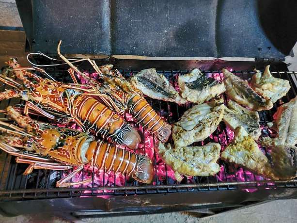 Imagen del bar/restaurante del Hotel Kingsway Thoddoo. Foto 4