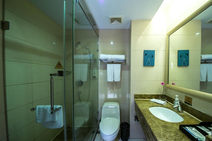 Imagen de la habitación del Hotel Kingtown Hongmei Shanghai. Foto 3
