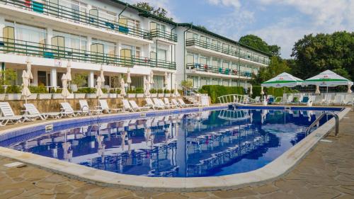 Imagen general del Hotel Kini Park All Inclusive & Free Parking. Foto 8