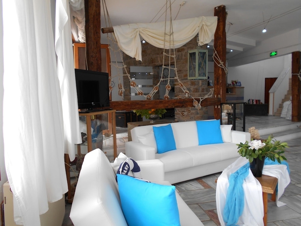 Imagen de los interiores del Hotel Kinira Beach. Foto 18