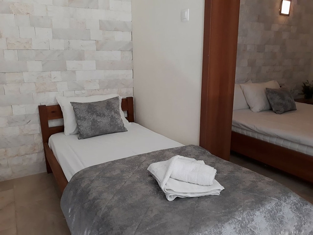 Imagen de la habitación del Hotel Kinira Beach. Foto 12