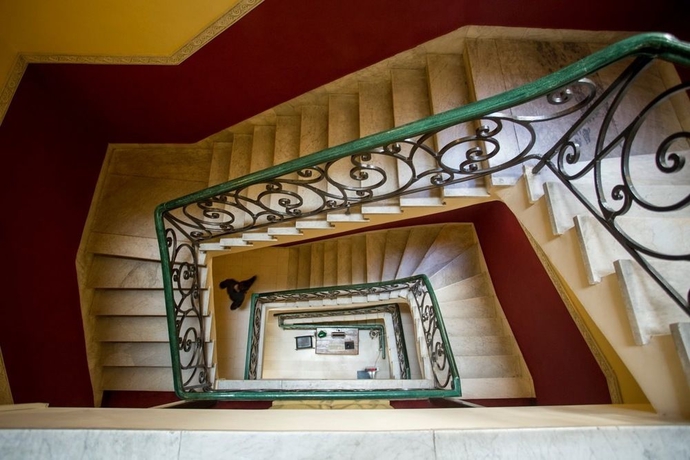 Imagen de los interiores del Hotel Kinissi Palace. Foto 10