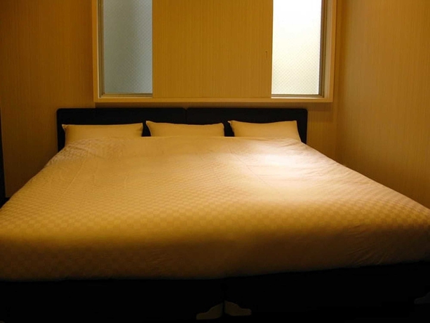 Imagen de la habitación del Hotel Kinki. Foto 12