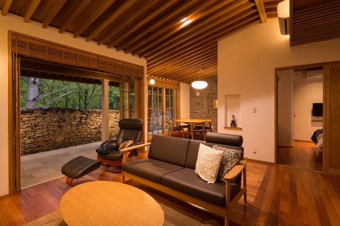 Imagen de los interiores del Hotel Kinmonco. Foto 18