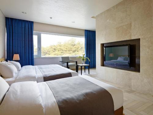 Imagen de la habitación del Hotel Kinock. Foto 7