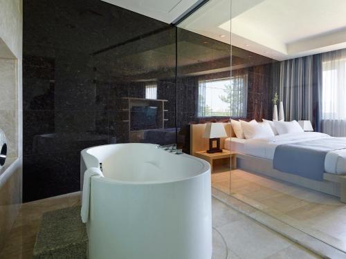 Imagen de la habitación del Hotel Kinock. Foto 8