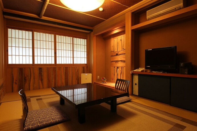 Imagen de la habitación del Hotel Kinosaki Tajimaya. Foto 24