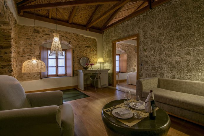 Imagen de la habitación del Hotel Kinsterna. Foto 14