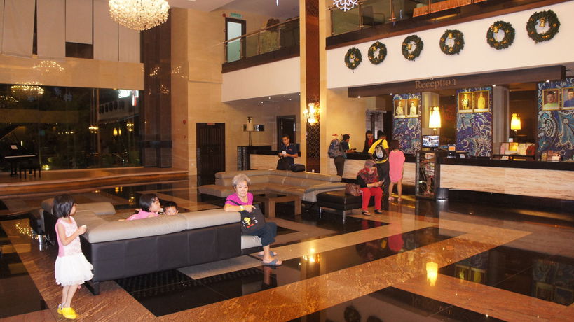 Imagen de los exteriores del Hotel Kinta Riverfront And Suites. Foto 8