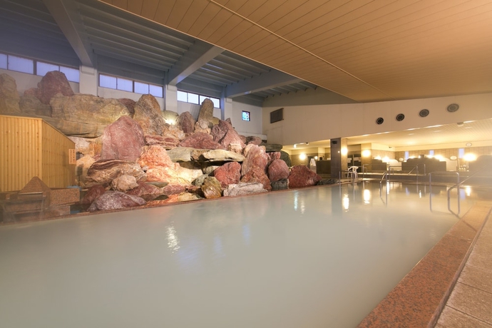 Imagen de la piscina del Hotel Kintarouonsen. Foto 17