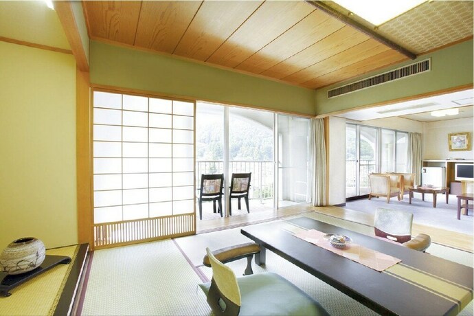 Imagen de la habitación del Hotel Kinugawa Kanko. Foto 10