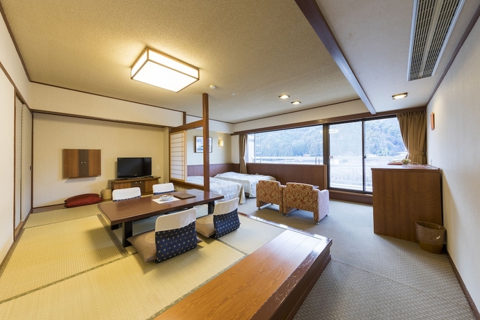 Imagen de la habitación del Hotel Kinugawa Onsen Nikko Kinugawa Mikazuki. Foto 10