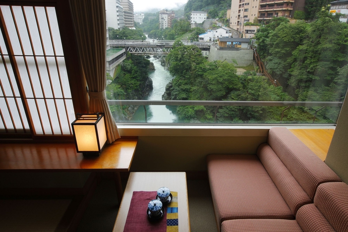 Imagen de la habitación del Hotel Kinugawa Plaza. Foto 11