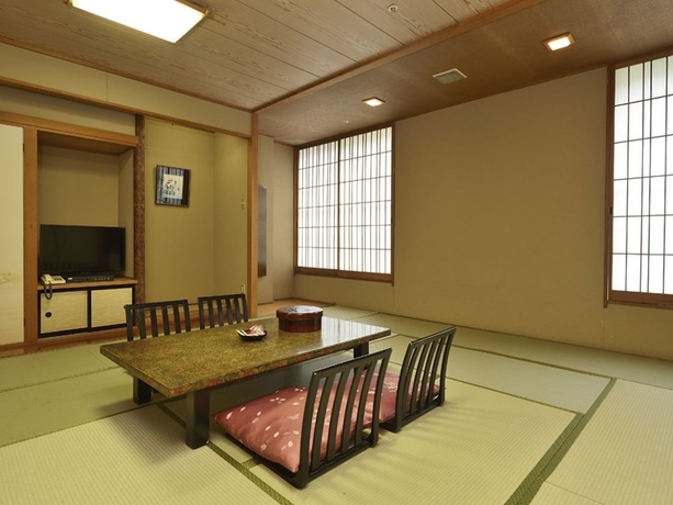 Imagen de la habitación del Hotel Kinugawa Royal. Foto 7
