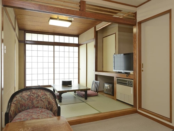 Imagen de la habitación del Hotel Kinugawa Royal. Foto 9