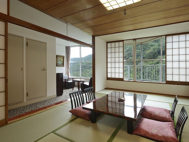 Imagen de la habitación del Hotel Kinugawa Royal. Foto 10